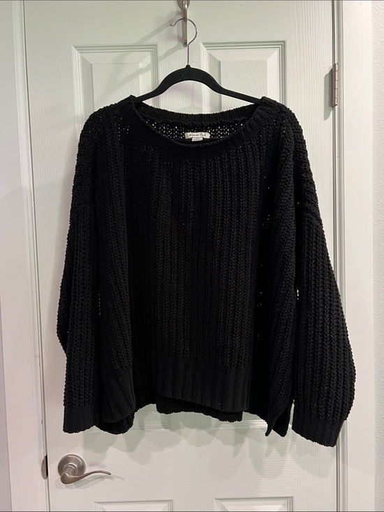 American Eagle Outfitters Sweaters - American Eagle Relaxed Black Chunky Knit Crewneck Sweater